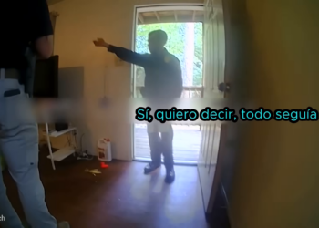 T2704008 Cuando Los Policías Son Sorprendidos Robando Por Su Cámara part2