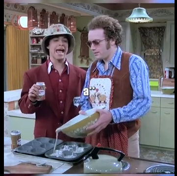 T3701 Mrs Foreman is looking forward to seeing fat twins #that70sshow part2