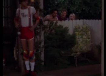 T3817007 Eric is Roller skater #funny #new #tvshowclips #series #comedy part2