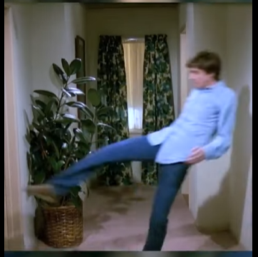 T2537004 Donna wants to see Eric without his pants part2