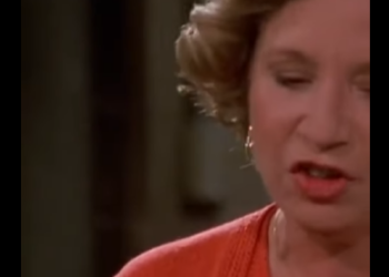 T3821 You came to right basement, Kitty #that70sshow part2