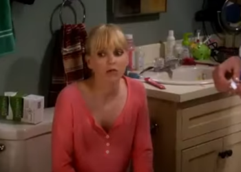 T3033018 How to Parent Pregnant Teenager Mom part2