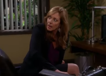 T3033021 Bonnie Lies During Her Job Interview Mom part2