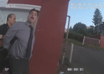 T2404008 Cuando Detienen Personas Santas part2