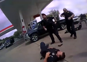 T2604012 Cuando Los Polici as Se Enfrentan Lo Impensable part2