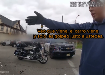 T0104002 El Momento En Que Un Conductor Atropello Un Pol part2