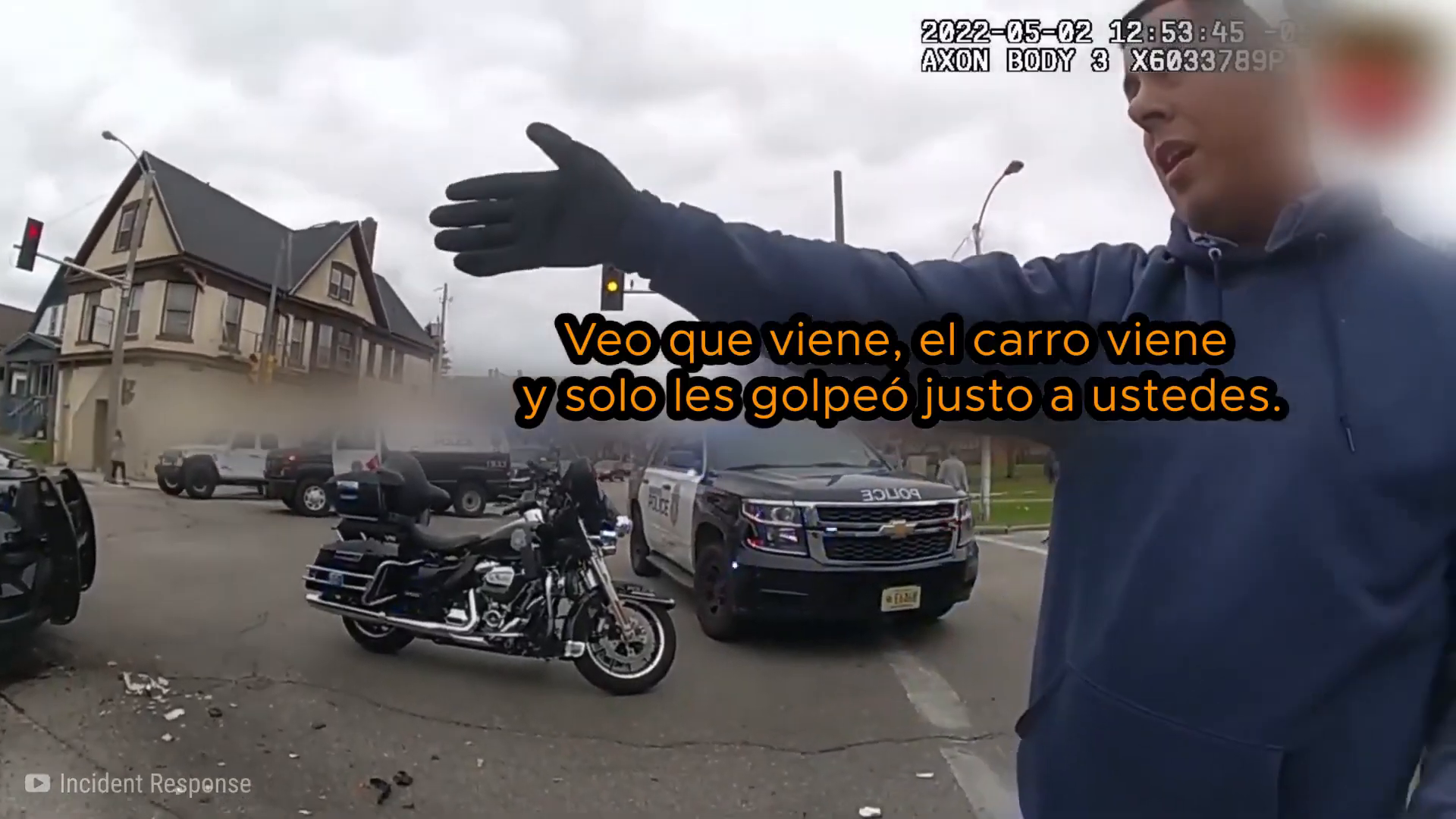 T0104002 El Momento En Que Un Conductor Atropello Un Pol part2