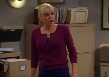 T0133003 Christy Gets Hit on by Her Lawyer Mentor Mom part2