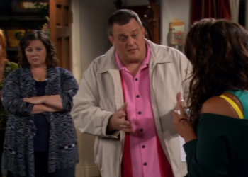 T0136002 Mike Calms Down Crazy Victoria Mike Molly part2