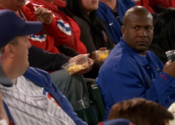 T0136009 Molly Ruins Cubs Opening Day Mike Molly part2