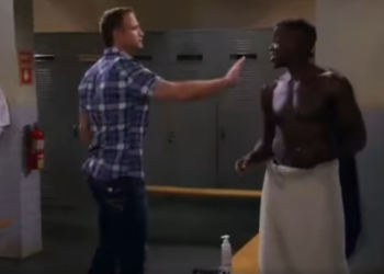 T0336009 Carl Partner Surprises Him Mike Molly part2