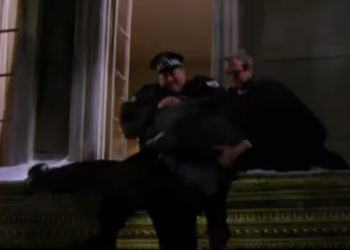 T0336019 Mike Saves Carl Life Mike Molly part2