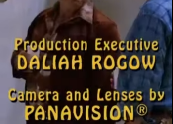 T0337012 Red Bob Being Buds That70sShow #shorts part2