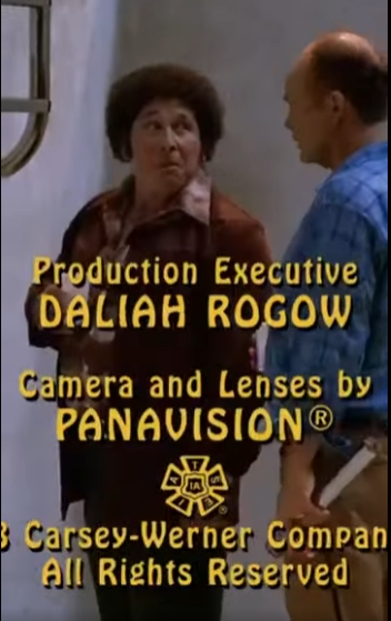 T0337012 Red Bob Being Buds That70sShow #shorts part2