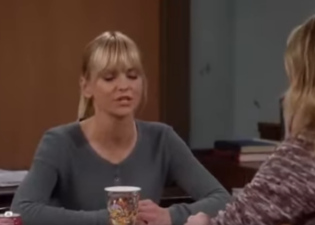 T0633004 Christy Runs into an Ex Stripper Friend Mom part2