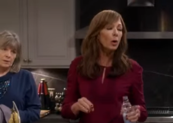 T0633011 Christy Tries Comforting Jill After She Loses Her part2