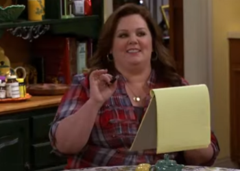 T0636009 Mike Molly Wedding Vows Are VERY Different part2