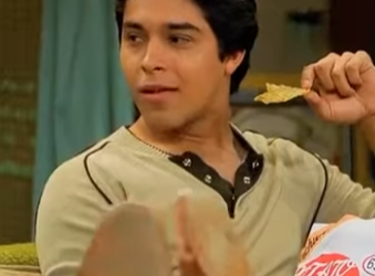 T0638004 Jackie still really likes Hyde #shorts #video #edi part2