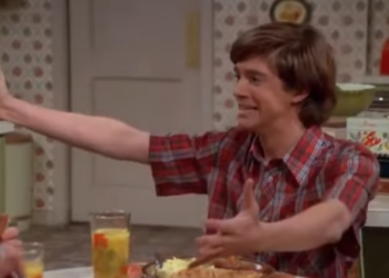 T1037003 Eric’s New Brother part2