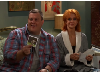 T1436004 Mike Comforts Molly Mom Mike Molly part2