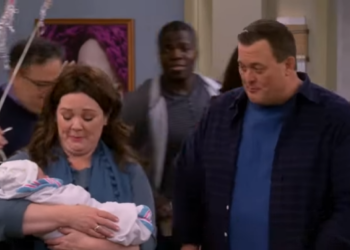 T1436026 Mike Molly Baby Is Born Mike Molly part2