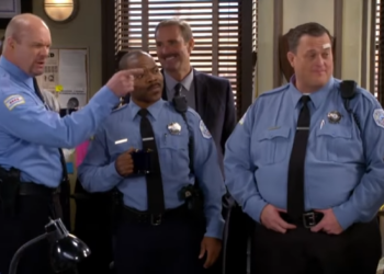 T1436033 Mike Goes on Police Power Trip Mike Molly part2