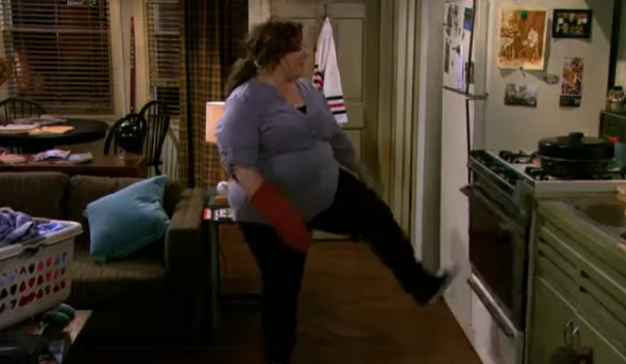 T0336002 Molly vs. Mike Crappy Apartment Mike Molly part2