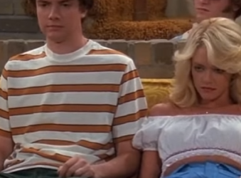 T1438037 Eric loves his sister very much 70s Show part2