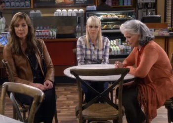 T2433006 Bonnie Meets Her Mom Mom part2