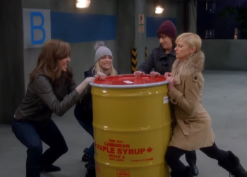 T2433008 Bonnie Sketchy Syrup Drug Deal Mom part2