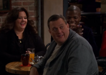 T2436009 Samuel Crushes Standup Mike Molly part2