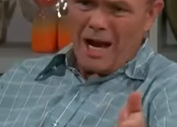 T0337004 Red Little Moves Out That70sShow #shorts part2