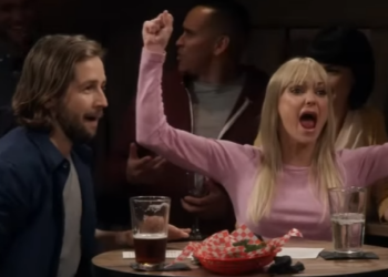 T2633006 Christy Hooks Up her Bag Classmate Mom part2