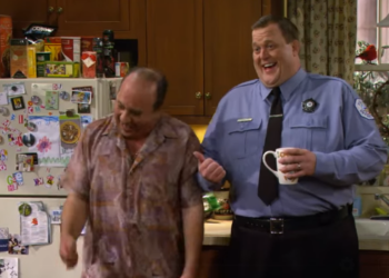 T2636002 Mike Vince Play It Too Cool Mike Molly part2