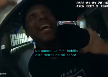 T1304012 Cuando Adolescentes Bullys Son Humillados Por Poli part2