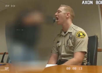 T0704004 Cuando Los Policías Se Dan Cuenta De Que Van Ir part2