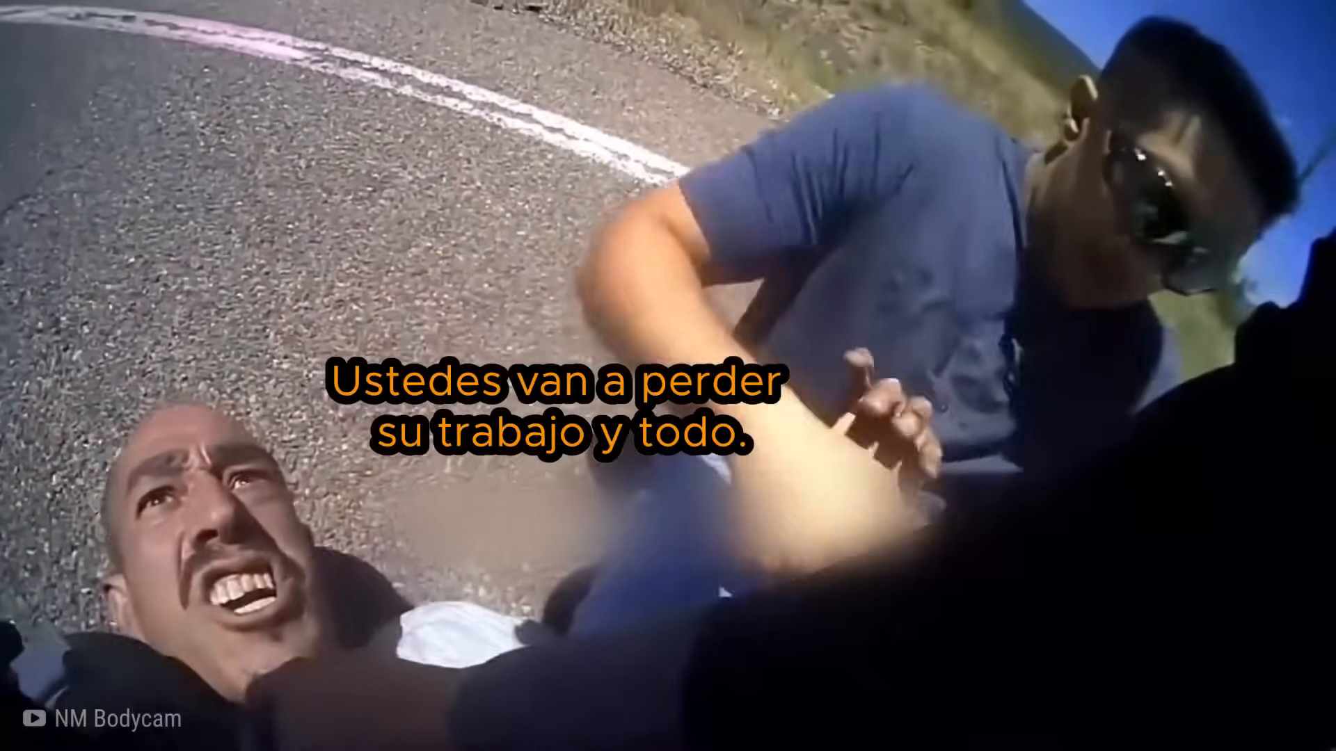 T0704015 Cuando Valientes Ciudadanos Ayudan Salvar Polici part2