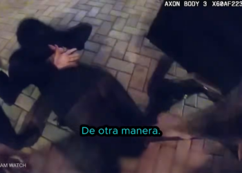 T2304001 Cuando Policías Sorprenden A Estafadores En El Acto… part2