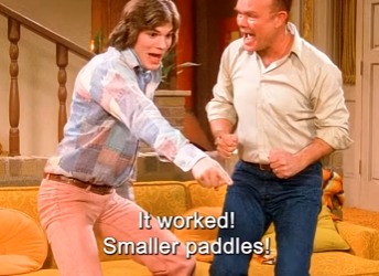 T1338007 Red & Kelso Team Up! Make Tiny Pong Paddles#shortvideo #that70sshow #series#funny #shorts part2