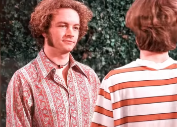 T1737003 Hyde became Eric’s new brother.⧸ That ’70s Show #ae #shorts #movie #film #tvshow #that70sshow part2