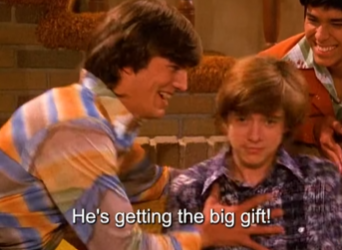 T1738015 Special gift #shortvideo #series #that70sshow #shorts part2