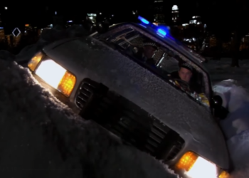 T0336009 Mike Carl Crash Their Cruiser Mike Molly part2