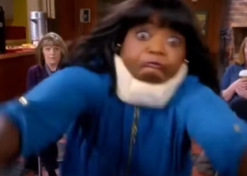 T2033003 Mom Bonnie Vs Regina part2