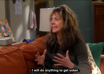 T2033004 Mom The Morning After part2