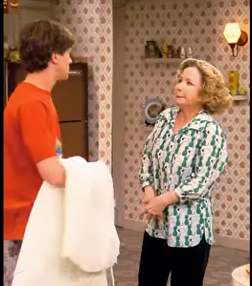 C1504020_Eric tore Donna’s wedding dress part2