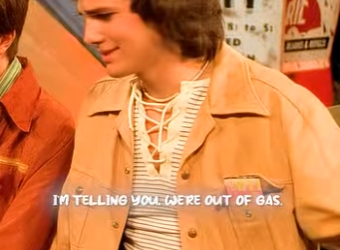How about one battery for two concert tickets？ #funny#foryou#comedy#shorts#series#that70sshow.mp4